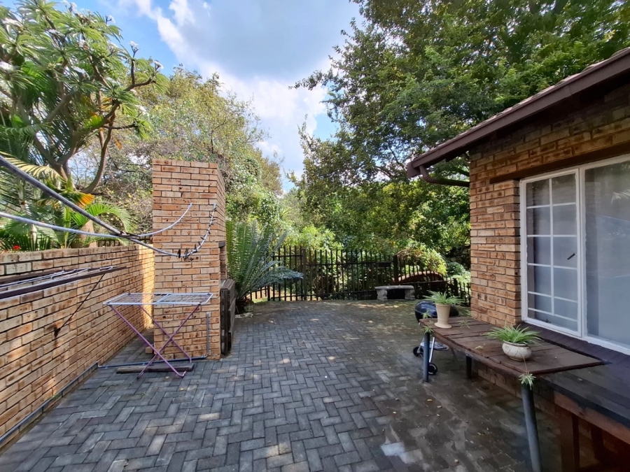 4 Bedroom Property for Sale in Safari Gardens North West